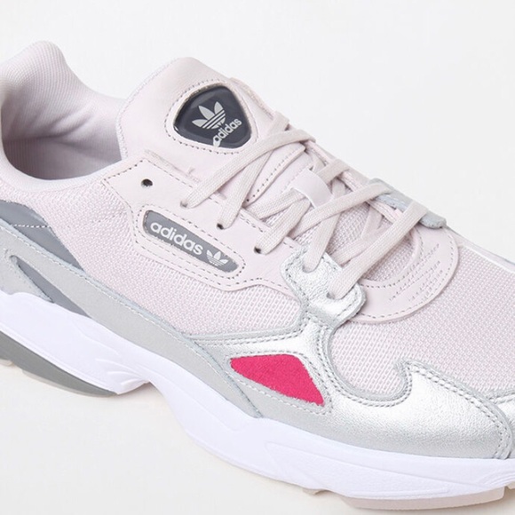 🆕 | 💕 Adidas Falcons - Picture 7 of 14